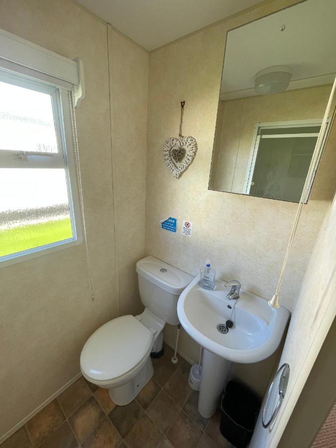 341 Family Caravan At Marine Holiday Park, Sleeps 6 Hotel Рил Екстериор снимка