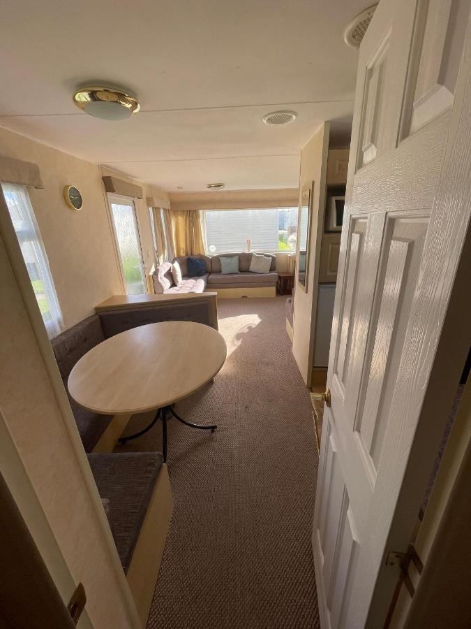 341 Family Caravan At Marine Holiday Park, Sleeps 6 Hotel Рил Екстериор снимка