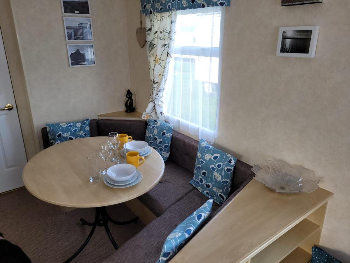 341 Family Caravan At Marine Holiday Park, Sleeps 6 Hotel Рил Екстериор снимка