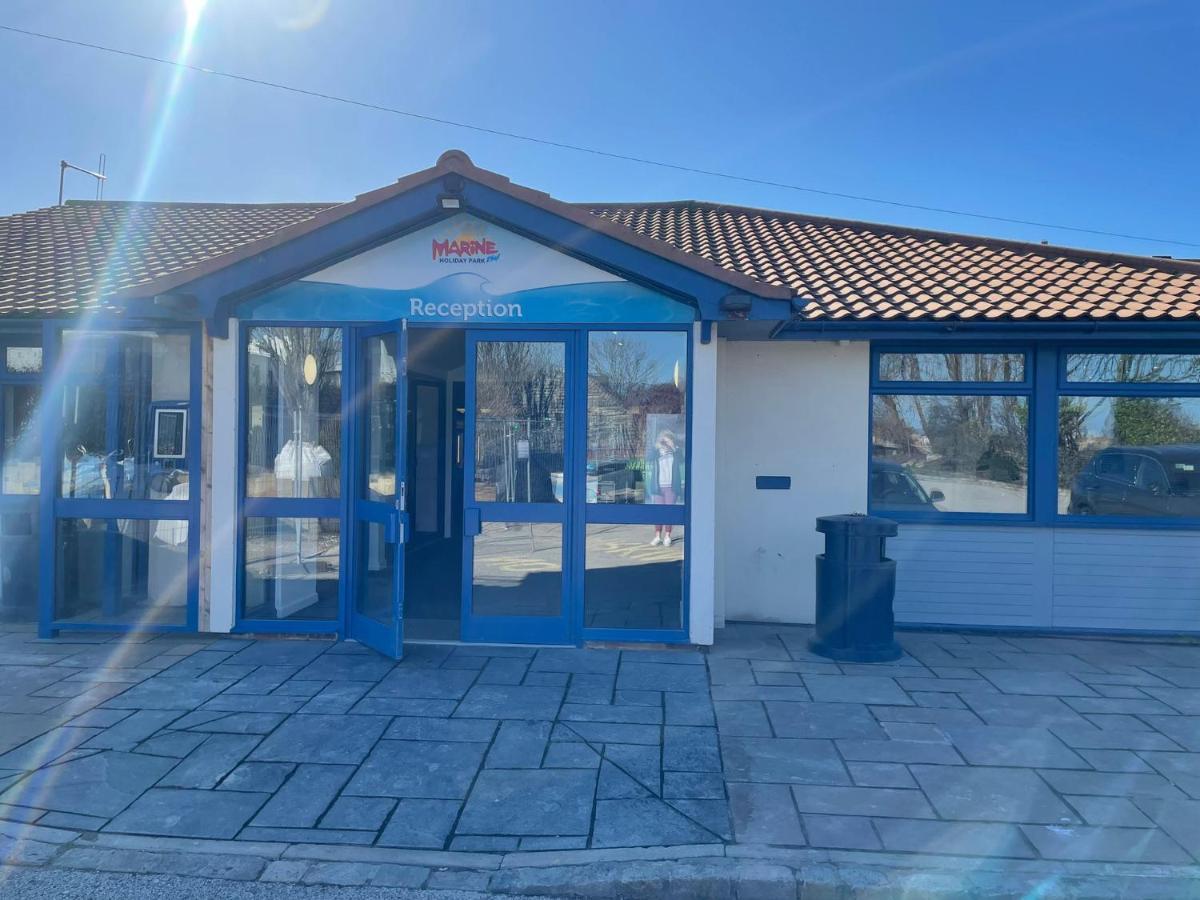 341 Family Caravan At Marine Holiday Park, Sleeps 6 Hotel Рил Екстериор снимка